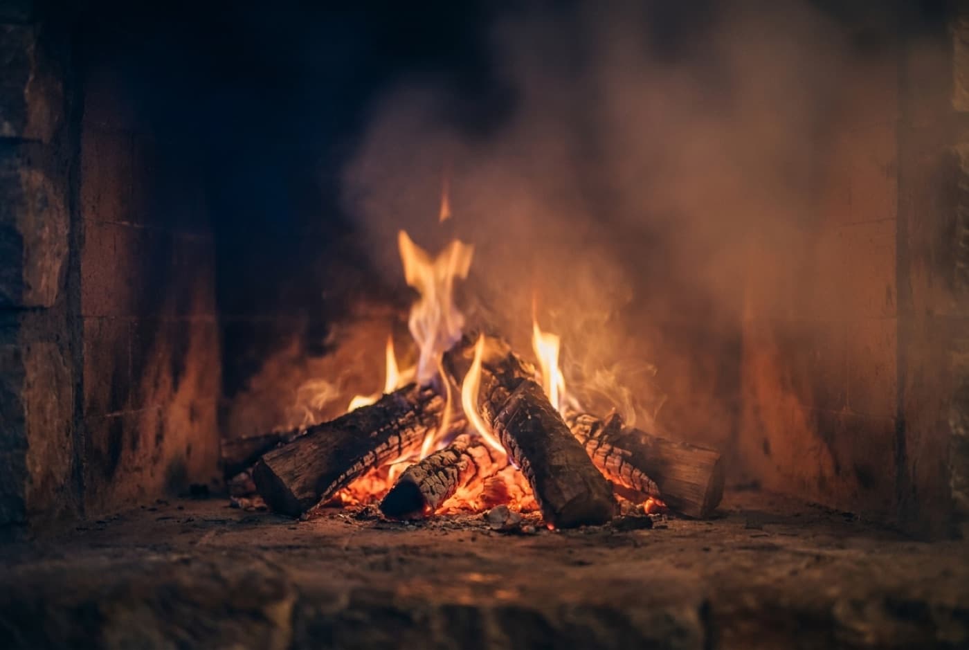 Crackling Fireplace